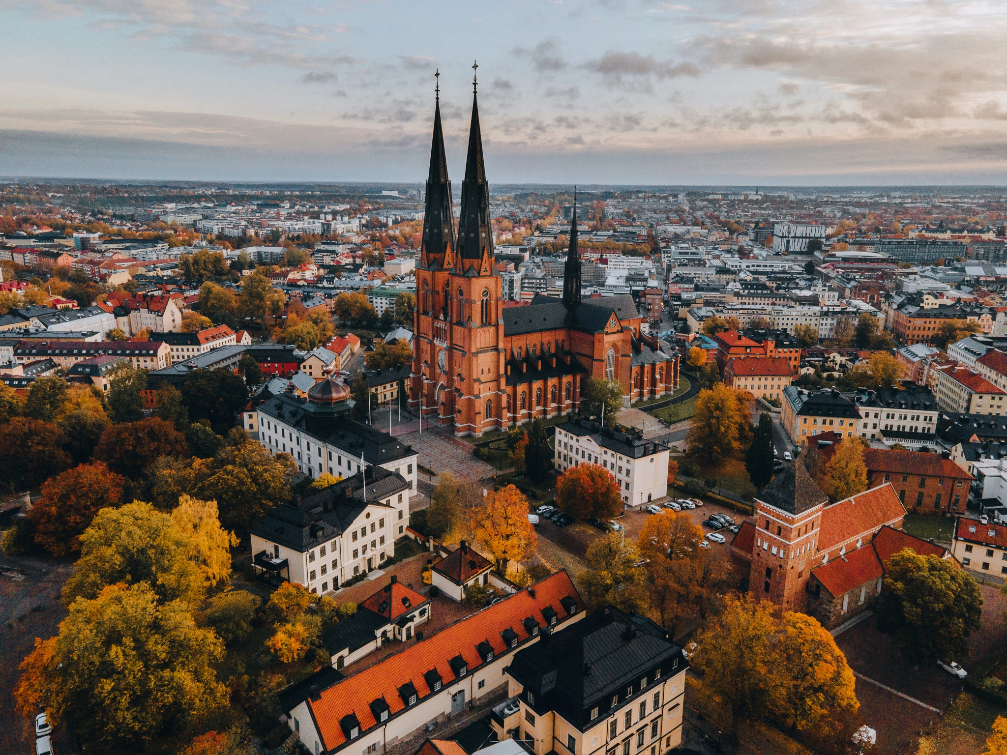 Uppsala domkyrka och Fyrisån